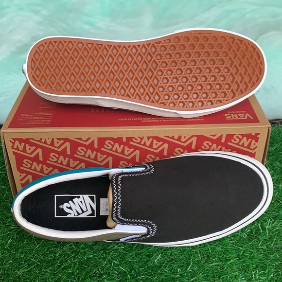 VANS CLASSIC SLIP ON ZIG ZAG MULTI/TRUE WHITE WMNS - Picture 3 of 16